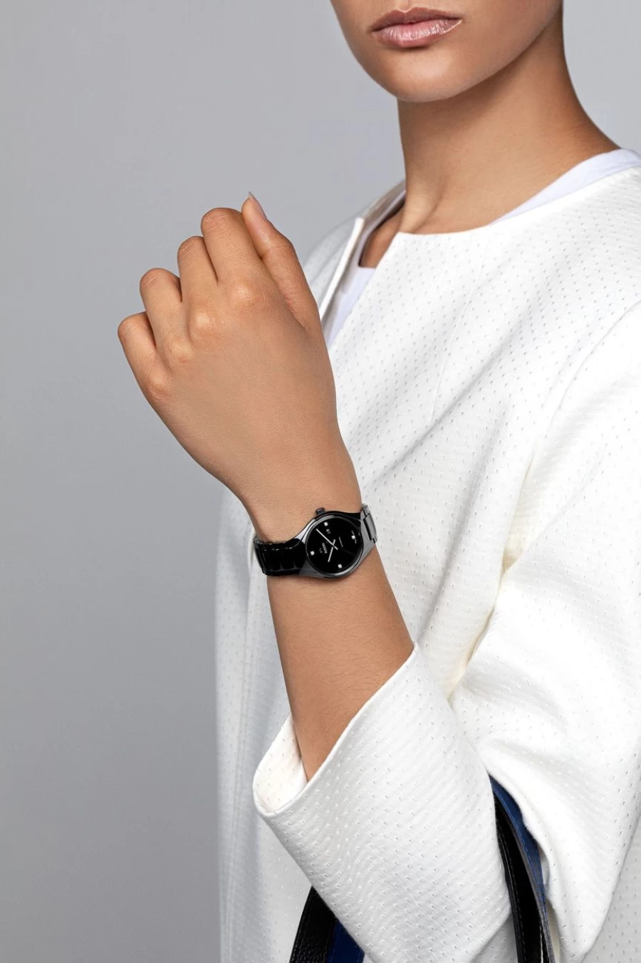 Rado True Round Automatic Diamond Women's Watch - Dark Elegant Design